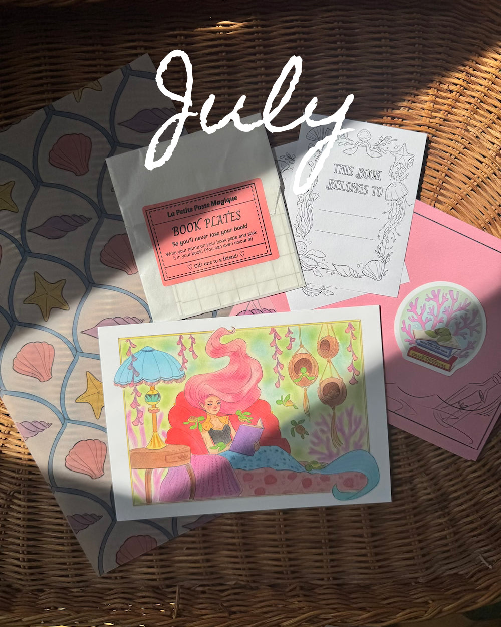 La Petite Poste Magique - Monthly Mail Club